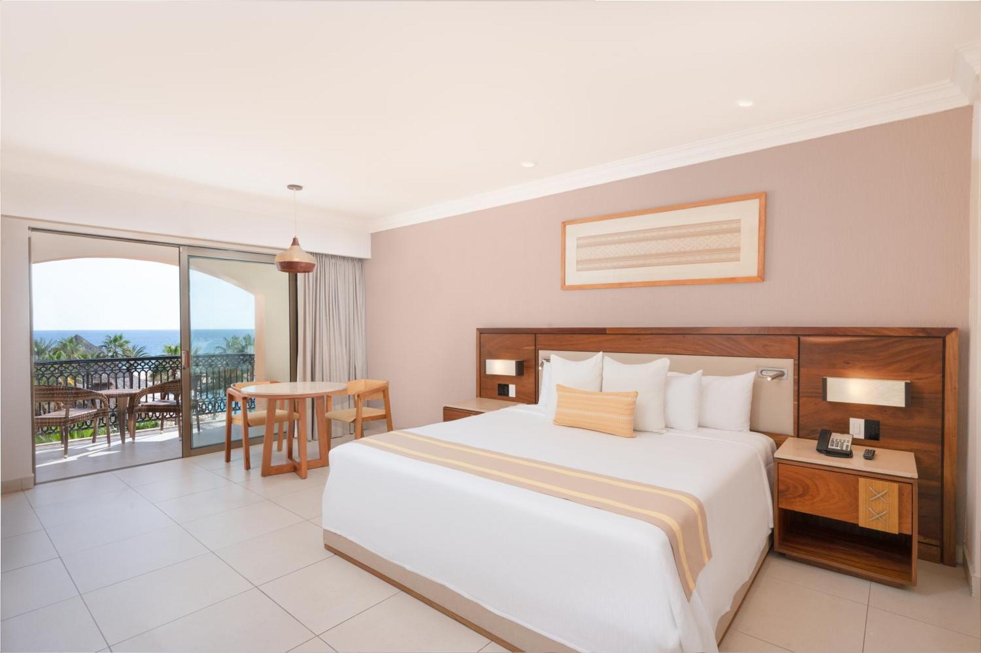 Deluxe Ocean View Room
